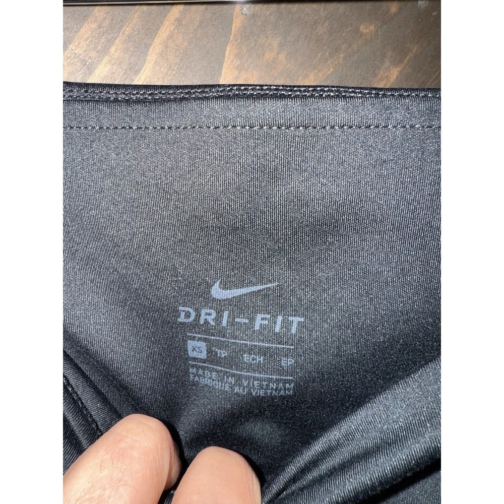 Nike One XS Women's Tight Fit High Rise Yoga 7/8 Leggings Black‎ AT1102-010